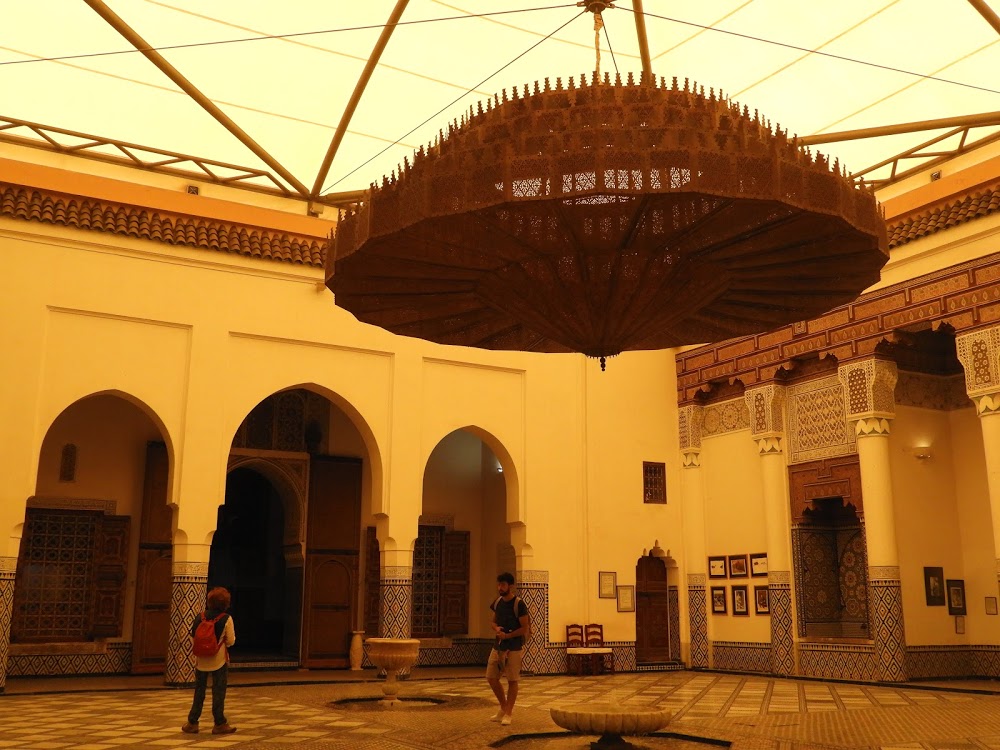 The amazing lamp in the courtyard of the museum
